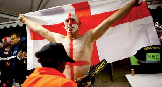 上届南非世界杯、本届巴西,许多比赛场馆的安检设备是中国制造。