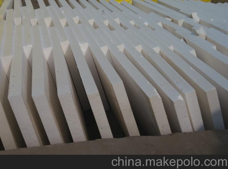 硅脂聚苯板达到准不燃的效果