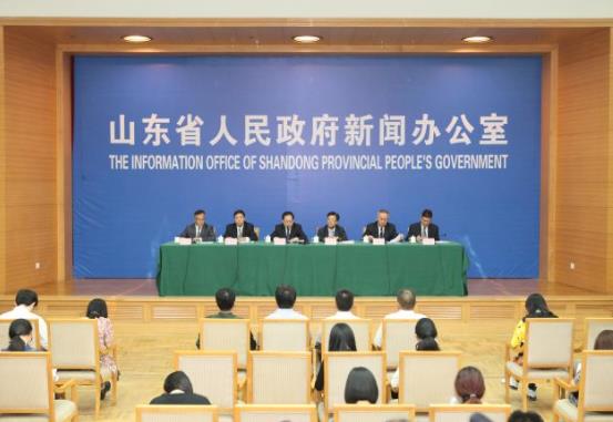 山东全面实施&ldquo;三证合一&rdquo;登记制度改革新闻发布会发布会现场