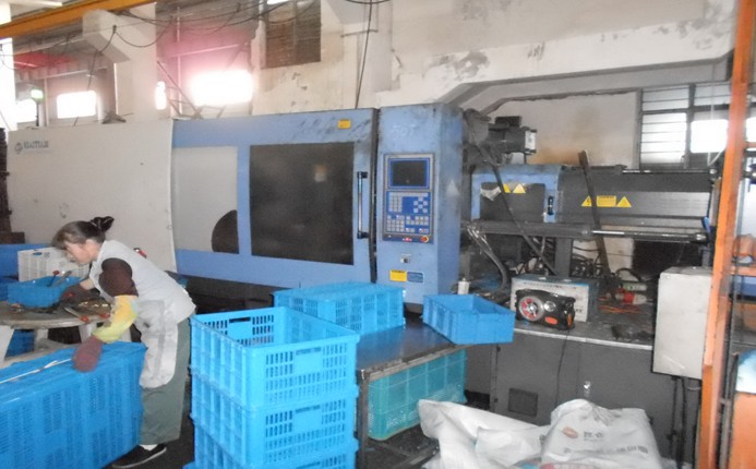 福建塑料筐生产过程