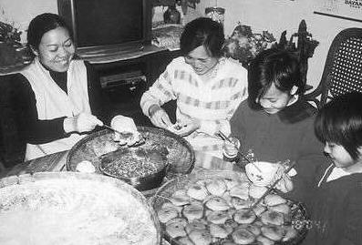 茂名电动石磨米粉机美食-?